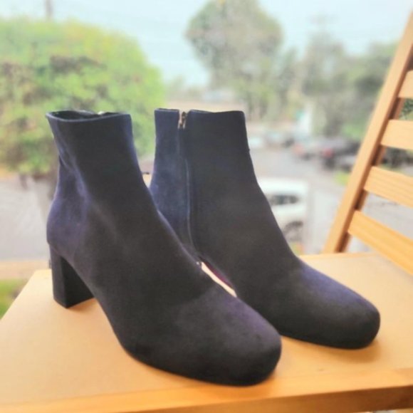 PRADA SZ 38.5 ANKLE BOOTS - Picture 4 of 11